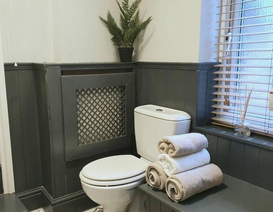 Little Cosy Getaway - York Villa Ngoại thất bức ảnh